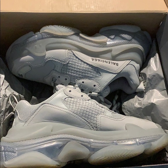 **SOLD**Balenciaga triple s gel - Picture 7 of 8